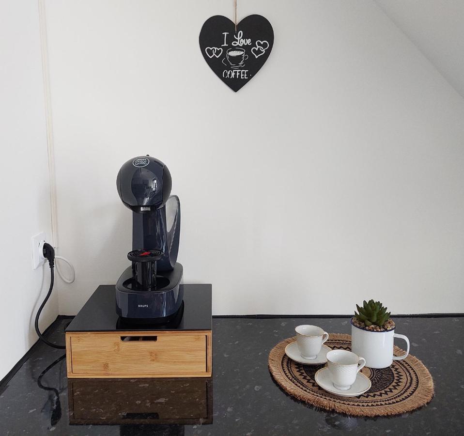 Casa Amarela: Conforto E Localizacao Perfeita! ฟารู ภายนอก รูปภาพ