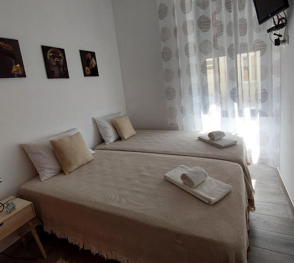 Casa Amarela: Conforto E Localizacao Perfeita! ฟารู ภายนอก รูปภาพ