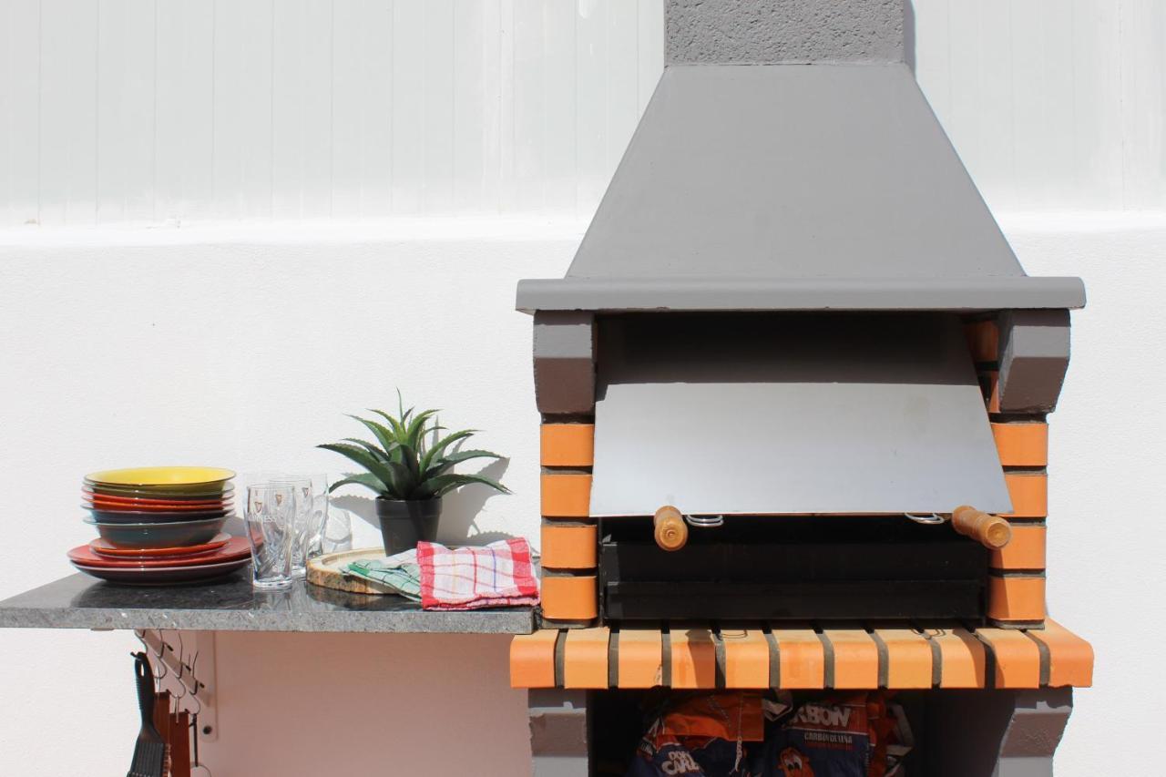 Casa Amarela: Conforto E Localizacao Perfeita! ฟารู ภายนอก รูปภาพ