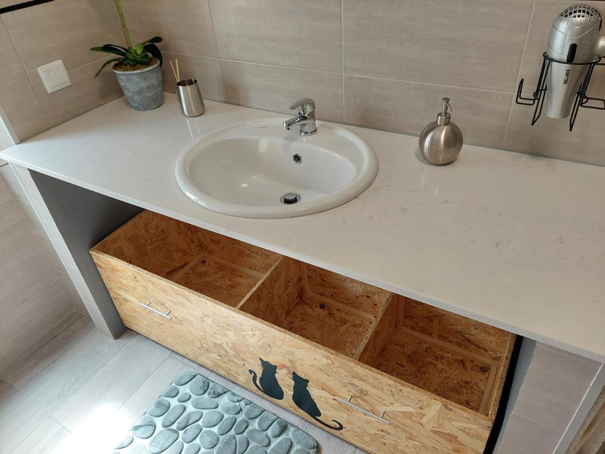 Casa Amarela: Conforto E Localizacao Perfeita! ฟารู ภายนอก รูปภาพ